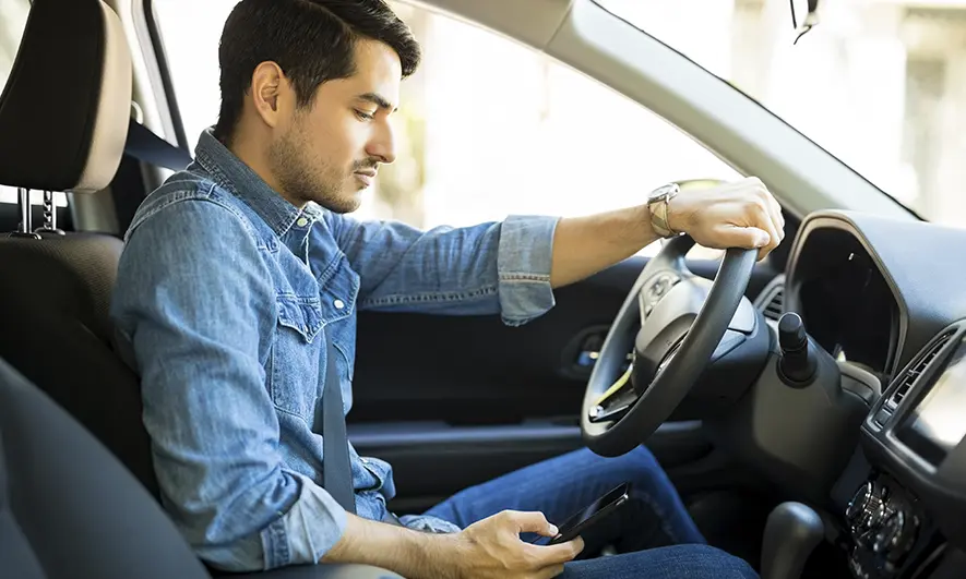 what are the three types of distracted driving